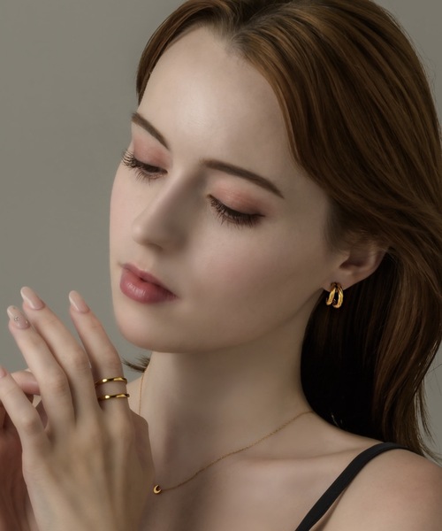 muku（ムク）の「ダブルツウィストピアス（ピアス（両耳用）・レディース・ゴールド/シルバー・FREE）」の8枚目の写真