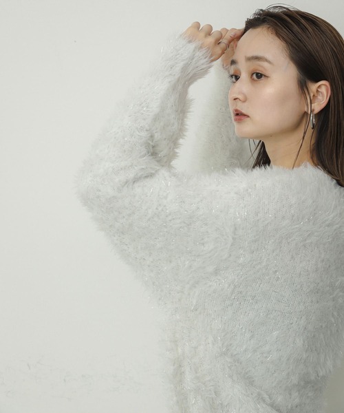 SENSE OF PLACE by URBAN RESEARCH（センスオブプレイスバイアーバンリサーチ）の「ラメシャギールーズセーター（ニット/セーター・レディース・オフホワイト/グレー/ベージュ・ONE）」の17枚目の写真