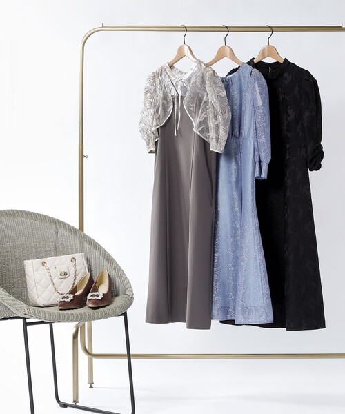 セール】《ツインセット》刺繍シアートップス×キャミワンピース【洗濯