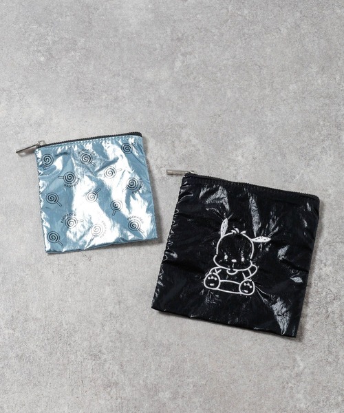 LEPSIM(レプシィム)の「【サンリオキャラクターズ】メタリック2Pポーチ 137701(ポーチ・レディース・パープル/グリーン/ピンク/ブラック・ONE SIZE)」の1枚目の写真