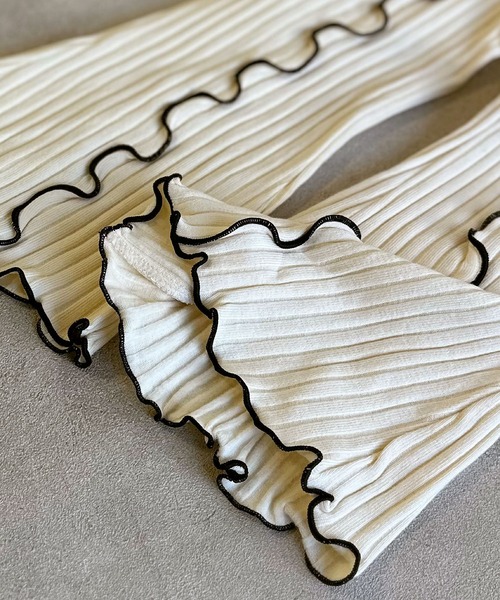 CALMIA（カルミア）の「裏起毛テレコフレアーパンツ（その他パンツ・キッズ・オフホワイト/ブラウン/ブラック/ワインレッド・120/110/90/150/100/140/130）」の5枚目の写真