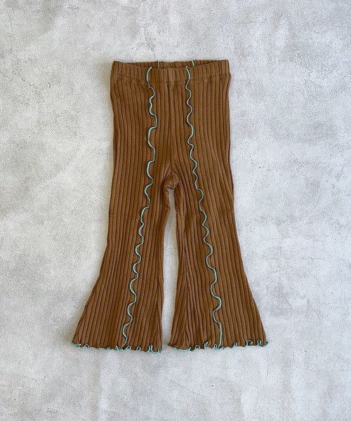 CALMIA（カルミア）の「裏起毛テレコフレアーパンツ（その他パンツ・キッズ・オフホワイト/ブラウン/ブラック/ワインレッド・120/110/90/150/100/140/130）」の14枚目の写真