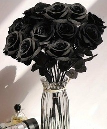 RiNc（リンク）の「【 NOLITA / ノリータ 】10本セット 人工 ブラックローズ プラスチック製 フェイクシルクフラワー ゴシック 装飾（インテリア雑貨）」