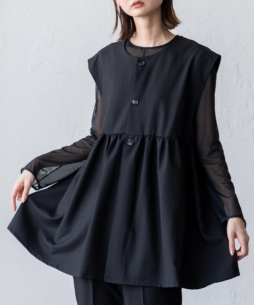 VitaFelice（ヴィータフェリーチェ）の「ペプラムギャザーベスト セレモニー セットアップ対応 別売り 入園式 入園式 卒園式 卒業式（ベスト・レディース・ブラック/ネイビー/サンドベージュ・M/L）」の4枚目の写真