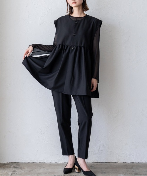 VitaFelice（ヴィータフェリーチェ）の「ペプラムギャザーベスト セレモニー セットアップ対応 別売り 入園式 入園式 卒園式 卒業式（ベスト・レディース・ブラック/ネイビー/サンドベージュ・M/L）」の12枚目の写真