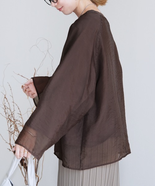 reca(レカ)の「オーガンジー重ねラグランプルオーバー(その他トップス・レディース・グレイッシュベージュ/ブラック/ブラウン・FREE)」の11枚目の写真