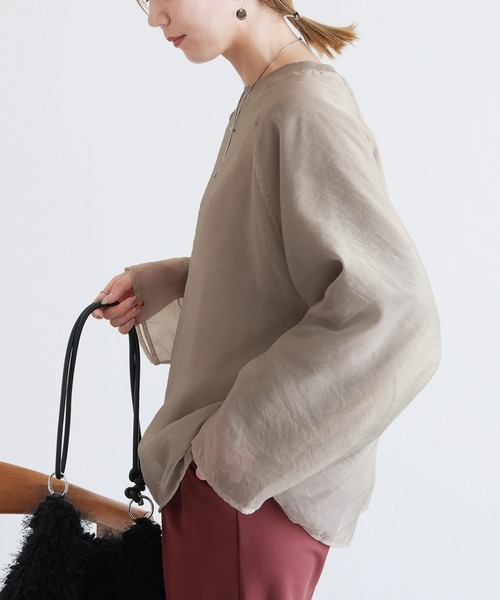 reca(レカ)の「オーガンジー重ねラグランプルオーバー(その他トップス・レディース・グレイッシュベージュ/ブラック/ブラウン・FREE)」の16枚目の写真