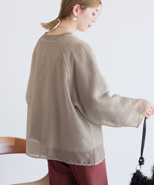 reca(レカ)の「オーガンジー重ねラグランプルオーバー(その他トップス・レディース・グレイッシュベージュ/ブラック/ブラウン・FREE)」の13枚目の写真