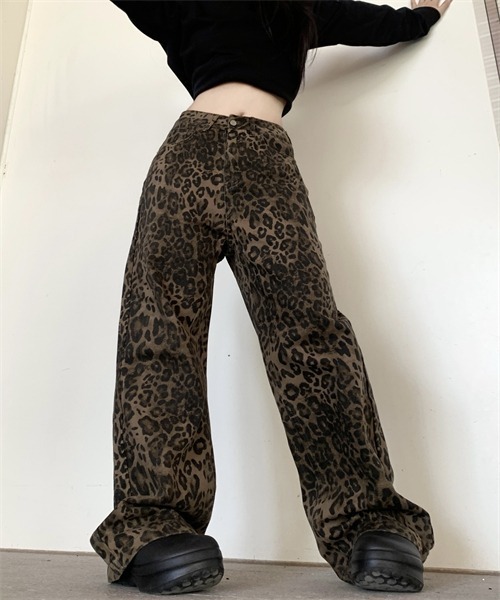 Dream garden(ドリームガーデン)の「ヒョウ柄ワイドデニムパンツ(デニムパンツ・レディース・ブラウン・XL/M/XS/S/L/2XL)」の6枚目の写真