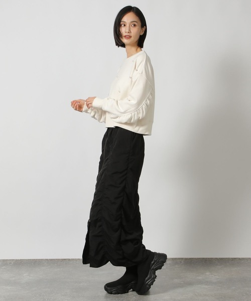 LAKOLE（ラコレ）の「パール裏毛ギャザープルオーバー / 150635（スウェット・レディース・アイボリー/グレー/ネイビー・FREE）」の6枚目の写真