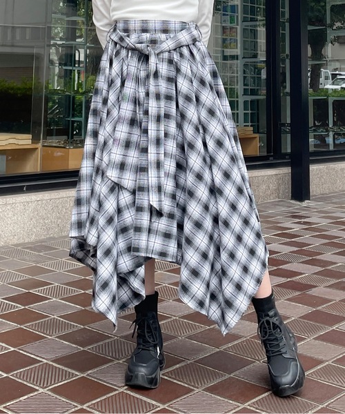 one way（ワンウェイ）の「イレヘムチェックスカート（スカート）」 - WEAR