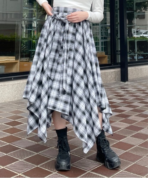 one way（ワンウェイ）の「イレヘムチェックスカート（スカート）」 - WEAR