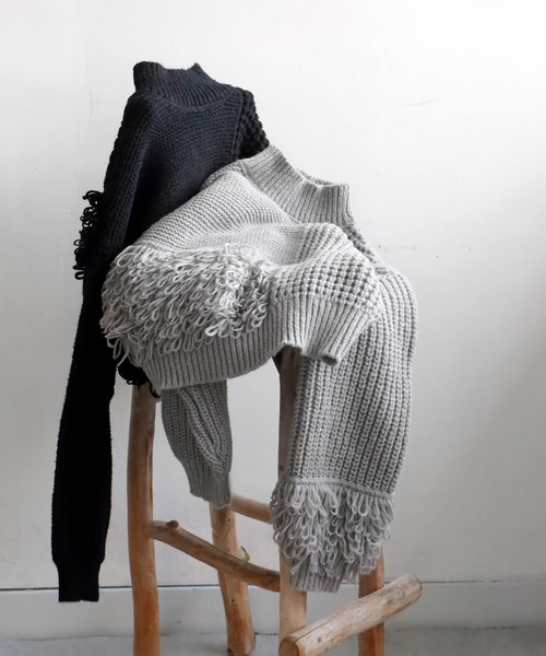 antiqua(アンティカ)の「ドッキングフリンジニット(ニット/セーター・レディース・グレー/ブラック・ONESIZE)」の20枚目の写真