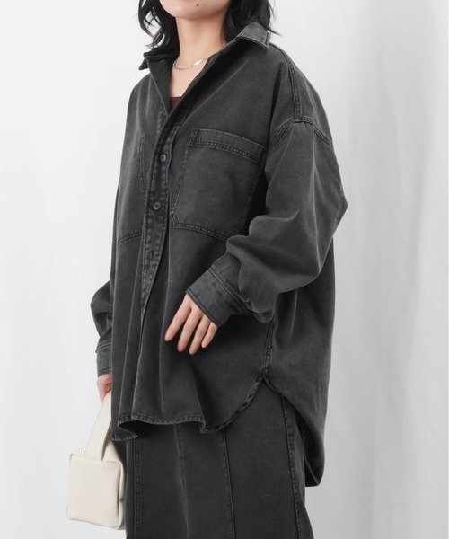 LUCA/LADY LUCK LUCA(ルカ/レディラックルカ)の「LC/LLL 硫化染めポケット付きデニムシャツ / デニムオーバーシャツ(シャツ/ブラウス・レディース・ブラック/インディゴブルー・FREE)」の22枚目の写真