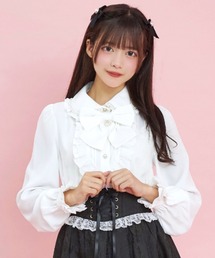 ピンタックヨークパール襟ブラウス