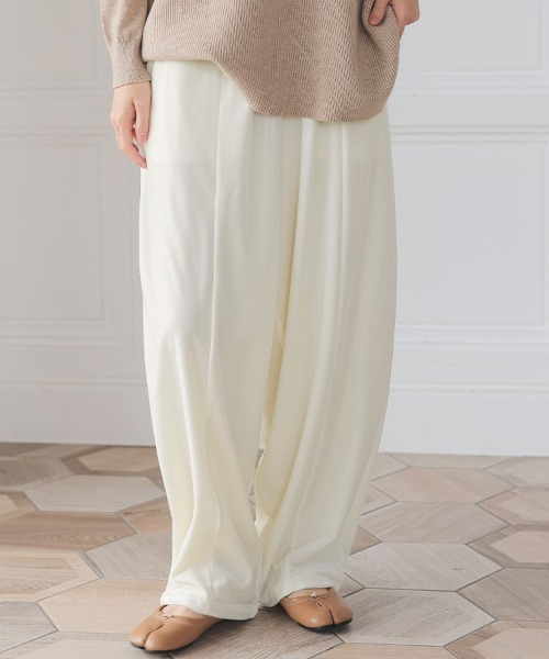 DONOBAN（ドノバン）の「ベロアカーブパンツ（その他パンツ・レディース・ブラック/ホワイト/ブラウン・LONG/SHORT）」の2枚目の写真