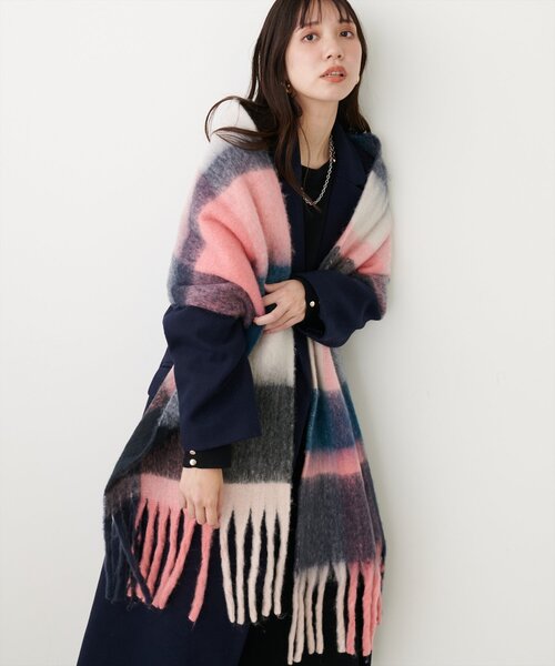 natural couture(ナチュラルクチュール)の「起毛フェイクウールチェック柄マフラー(ストール/ショール・レディース・ブルー/パープル/オレンジ/ブラウン/ピンク・FREE)」の19枚目の写真
