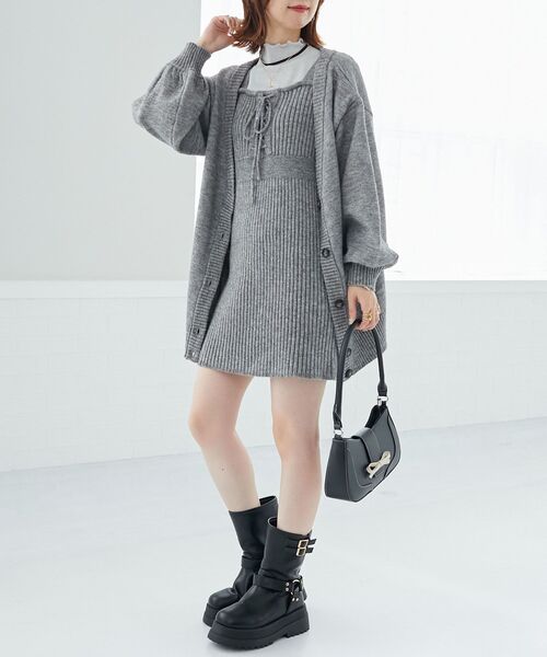 MAJESTIC LEGON(マジェスティックレゴン)の「カーデセットミニニットワンピ(ワンピース・レディース・チャコールグレー/アイボリー/ピンクベージュ・MEDIUM)」の7枚目の写真