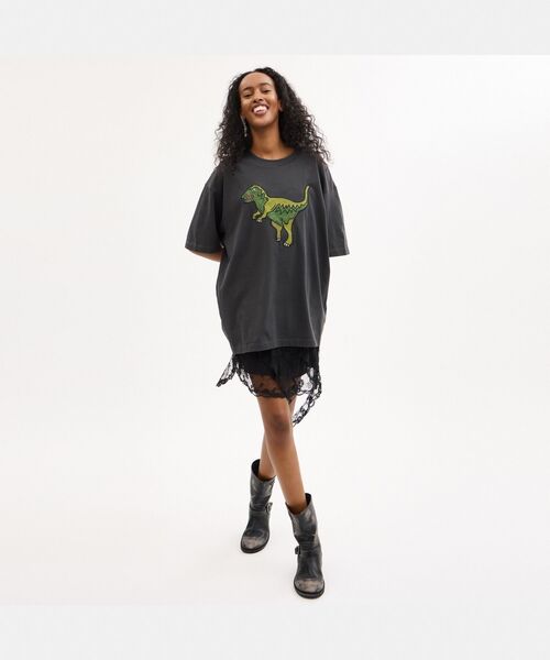 美品 coach Tシャツ レキシー ブラック 公式】COACH – コーチ | シグネチャー スケルトン レキシー Tシャツ