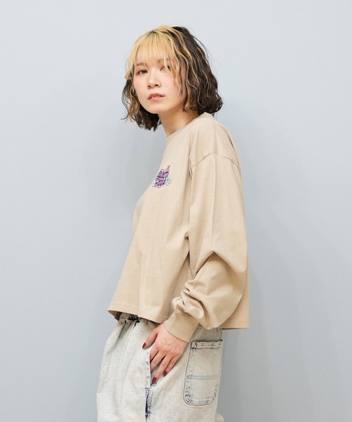 SANTA CRUZ(サンタクルーズ)の「SANTACRUZ/サンタクルーズ クロップド丈ロンT 502251432(Tシャツ/カットソー・レディース・ベージュ/ホワイト/ライトブラック・L/M)」の17枚目の写真