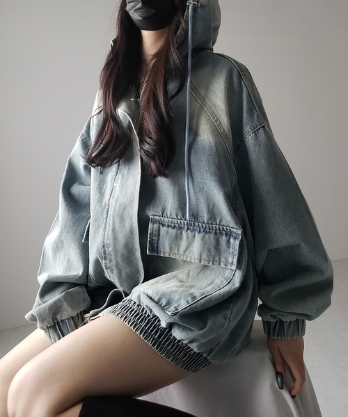 【ALAIA】クロップドデニムジャケット ブルーヴィンテージ NEW CLASSIC JEAN JACKET #VINTAGE BLUE/ FAILE アートコラボ