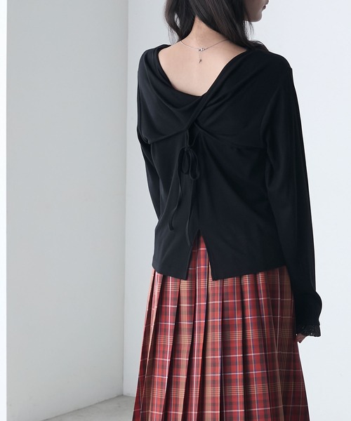 forksy.（フォルクシー）の「【forksy.】2way 袖フリル バックツイスト リブロンT（Tシャツ/カットソー・レディース・ブラック/オリーブ/ネイビー・FREE）」の2枚目の写真