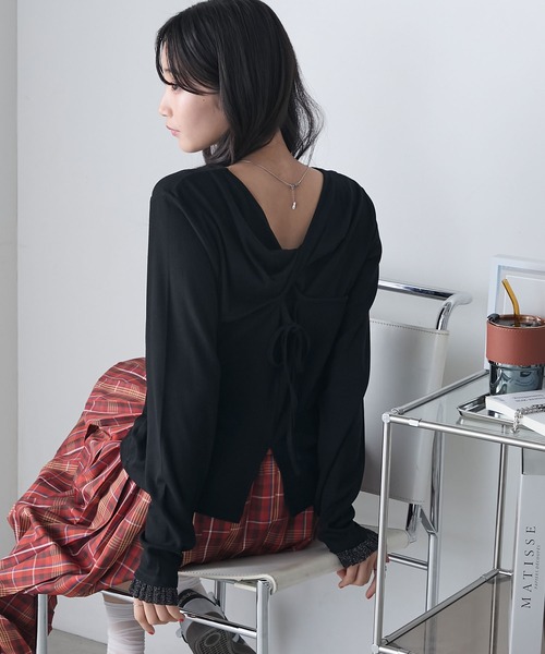 forksy.（フォルクシー）の「【forksy.】2way 袖フリル バックツイスト リブロンT（Tシャツ/カットソー・レディース・ブラック/オリーブ/ネイビー・FREE）」の4枚目の写真