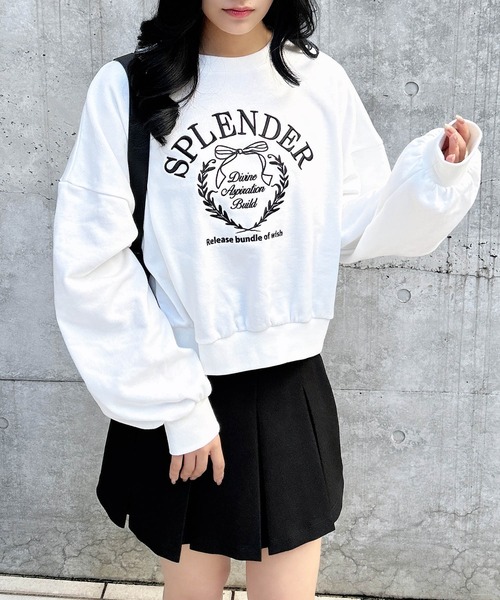 INGNI(イング)の「リボンカレッジロゴショートスウェットトップス(スウェット・レディース・ホワイト×ブラック/ブラック×ホワイト/グレー×ホワイト・M)」の5枚目の写真