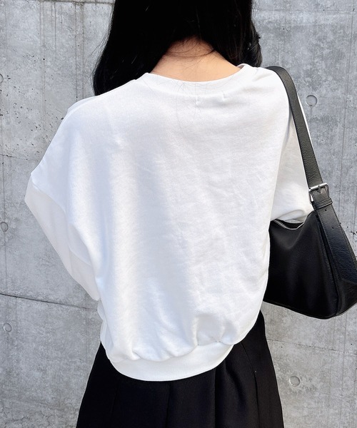 INGNI(イング)の「リボンカレッジロゴショートスウェットトップス(スウェット・レディース・ホワイト×ブラック/ブラック×ホワイト/グレー×ホワイト・M)」の8枚目の写真