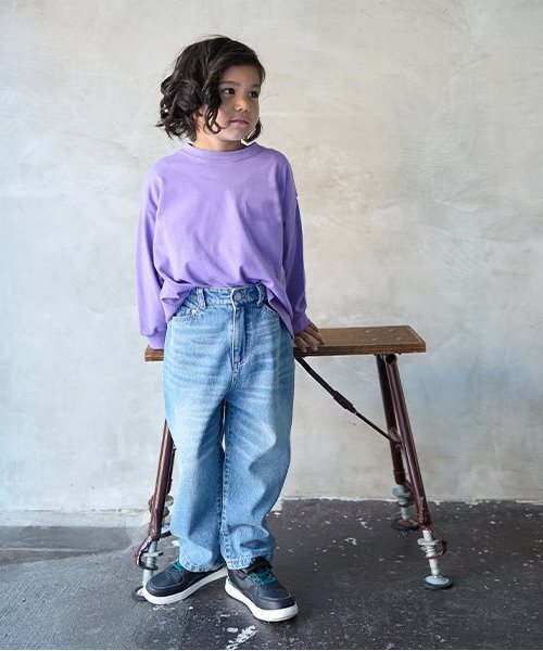 b・ROOM(ビールーム)の「【LOVE DENIM】ストレートパンツ(デニムパンツ・キッズ・サックスブルー/ブルー・110cm/100cm/120cm/130cm/140cm/150cm)」の18枚目の写真