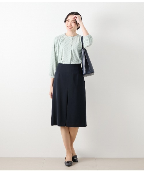 NEWYORKER(ニューヨーカー)の「ポリエステル強撚スムース タイルプリント ヘンリーネック7分袖プルオーバー(Tシャツ/カットソー・レディース・ライトグリーン/クリーム・L/M)」の13枚目の写真