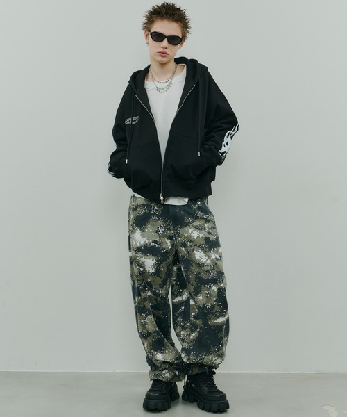 AIVER（アイバー）の「Johann×AIVER　BOYダブルジップパーカー（パーカー・メンズ・ブラック/チャコールグレー・SMALL/MEDIUM/LARGE）」の11枚目の写真