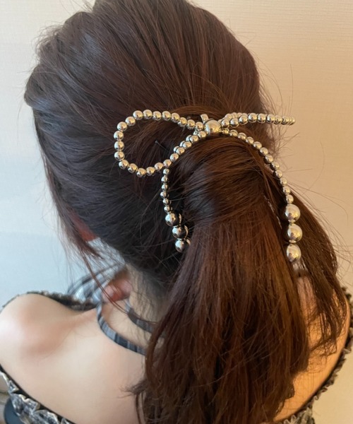 FOREVER 21(フォーエバー トゥエンティーワン)の「ボールリボンヘアカフ(その他ヘアアクセサリー・レディース・ホワイト系その他/シルバー/その他・FREE)」の8枚目の写真