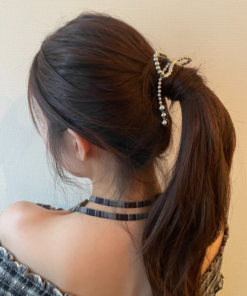 FOREVER 21(フォーエバー トゥエンティーワン)の「ボールリボンヘアカフ(その他ヘアアクセサリー・レディース・ホワイト系その他/シルバー/その他・FREE)」の9枚目の写真