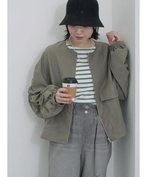 Samansa Mos2 blue（サマンサモスモスブルー）の「ギャザーブルゾン（ブルゾン・レディース・カーキ/ライトベージュ/ブラック・F）」の4枚目の写真