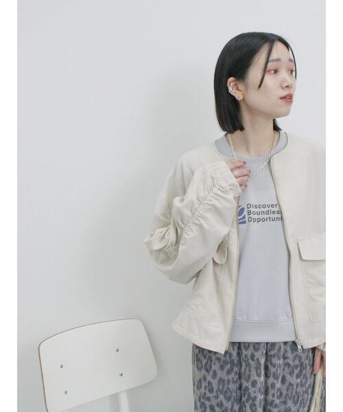 Samansa Mos2 blue（サマンサモスモスブルー）の「ギャザーブルゾン（ブルゾン・レディース・カーキ/ライトベージュ/ブラック・F）」の15枚目の写真