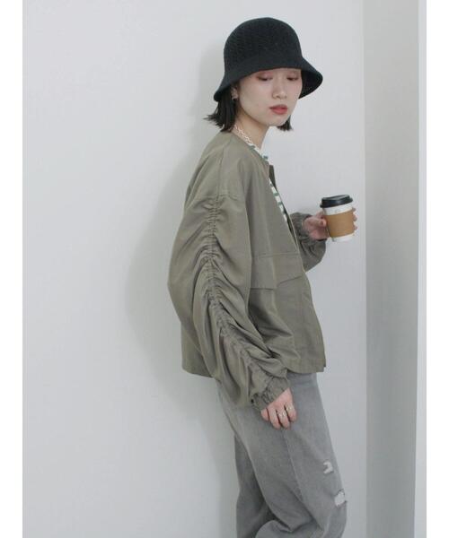 Samansa Mos2 blue（サマンサモスモスブルー）の「ギャザーブルゾン（ブルゾン・レディース・カーキ/ライトベージュ/ブラック・F）」の20枚目の写真