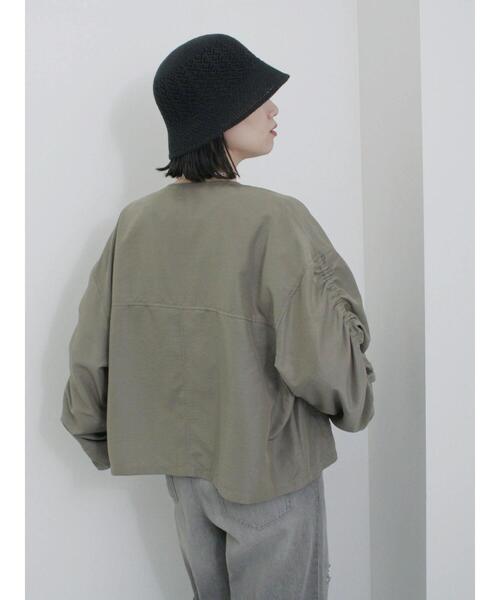 Samansa Mos2 blue（サマンサモスモスブルー）の「ギャザーブルゾン（ブルゾン・レディース・カーキ/ライトベージュ/ブラック・F）」の21枚目の写真