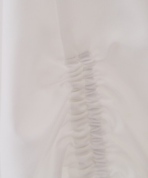 OPAQUE.CLIP（オペークドットクリップ）の「シャーリングスリーブブラウス【洗濯機洗い可】（シャツ/ブラウス・レディース・ホワイト/ブラック/ベビーピンク・38/42/40）」の7枚目の写真