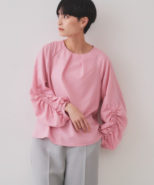 OPAQUE.CLIP（オペークドットクリップ）の「シャーリングスリーブブラウス【洗濯機洗い可】（シャツ/ブラウス・レディース・ホワイト/ブラック/ベビーピンク・38/42/40）」の12枚目の写真