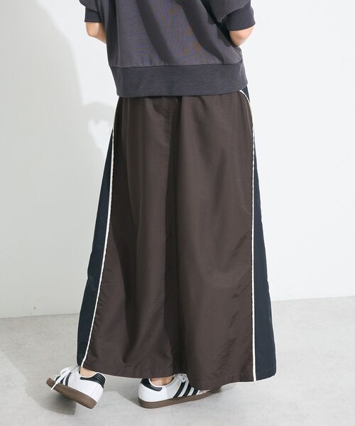 CRAFT STANDARD BOUTIQUE(クラフトスタンダードブティック)の「デニム切替異素材スカート(スカート・レディース・ブラウン/ブラック・FREE)」の6枚目の写真