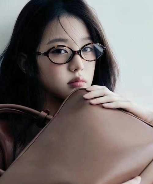 VIBGYOR（ヴィブジョー）の「ユニセックス クリアレンズメガネ サングラス 伊達メガネ(CZ)（サングラス・レディース・ブラック系1/ブラック系2/ブラウン系1/ブラウン系2・FREE）」の11枚目の写真