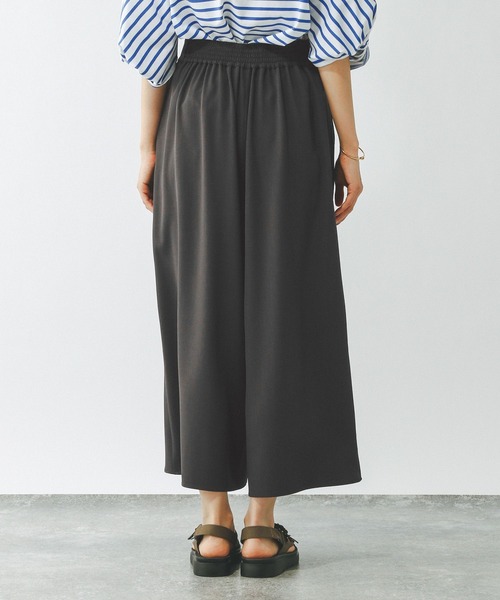 GLOBAL WORK（グローバルワーク）の「リラックススマートフレアワイドパンツ/290015（その他パンツ・レディース・モカ/スミクロ/ネイビー・REGULAR/SHORT）」の17枚目の写真