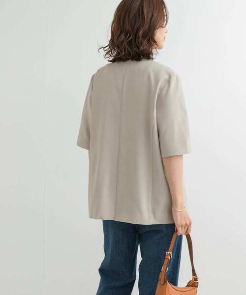 URBAN RESEARCH DOORS(アーバンリサーチドアーズ)の「『UR TECH DRYLUXE』ハーフスリーブジャケット(その他アウター・レディース・ベージュ/チャコールグレー・MEDIUM)」の6枚目の写真