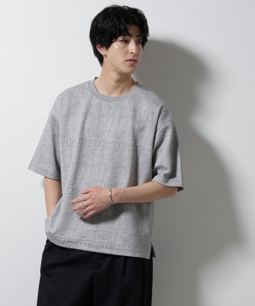 NANO universe(ナノユニバース)の「パターンジャガードワイドTシャツ(Tシャツ/カットソー・メンズ・ブラック/ライトグレー・M/L)」の1枚目の写真