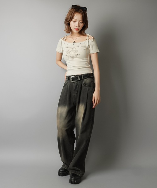 SPINNS(スピンズ)の「半袖オフショルカットソー/肩リボン/クロス(Tシャツ/カットソー・レディース・ブラック/アイボリー/ベージュ・ONESIZE)」の13枚目の写真