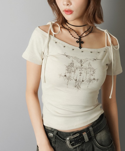 SPINNS(スピンズ)の「半袖オフショルカットソー/肩リボン/クロス(Tシャツ/カットソー・レディース・ブラック/アイボリー/ベージュ・ONESIZE)」の7枚目の写真