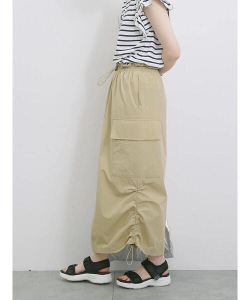 Samansa Mos2 blue（サマンサモスモスブルー）の「ナイロンカーゴスカート（スカート・レディース・カーキ/ブラック/ベージュ・F）」の13枚目の写真