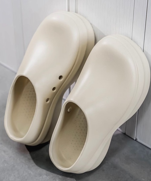 WESTBOY（ウエストボーイ）の「厚底クロッグサンダルWO25S10SD07【WB ORIGINALS】（サンダル・メンズ・ホワイト/ブラック・38/40/42/44）」の3枚目の写真