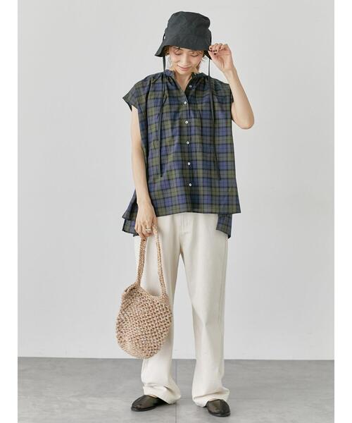 Lugnoncure（ルノンキュール）の「綿麻バンドカラーブラウス（シャツ/ブラウス・レディース・グリーン/チャコールグレー/オフホワイト/ネイビー・F）」の6枚目の写真